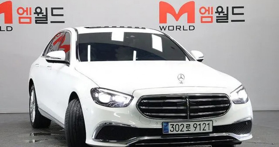 Mercedes-Benz E-Class 
