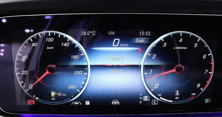 Mercedes-Benz E-Class 