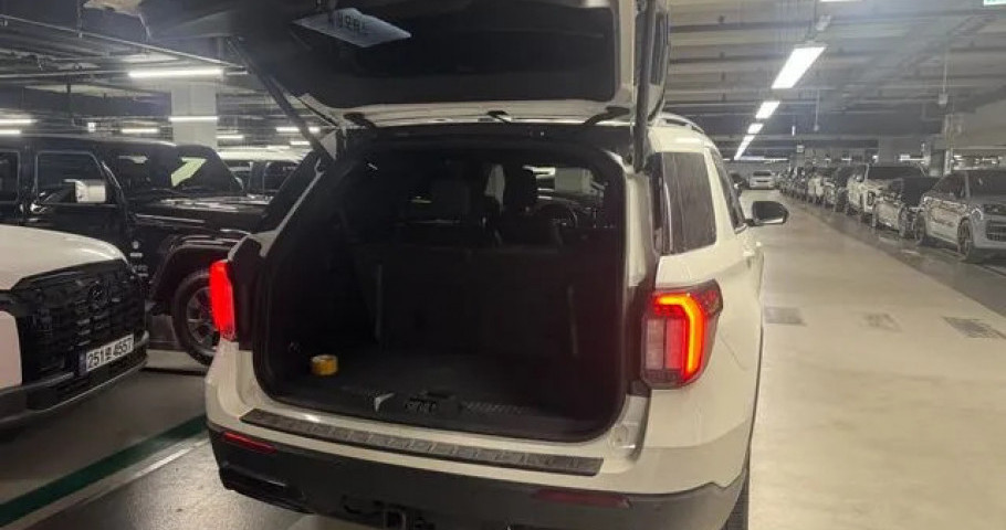 Ford Explorer 