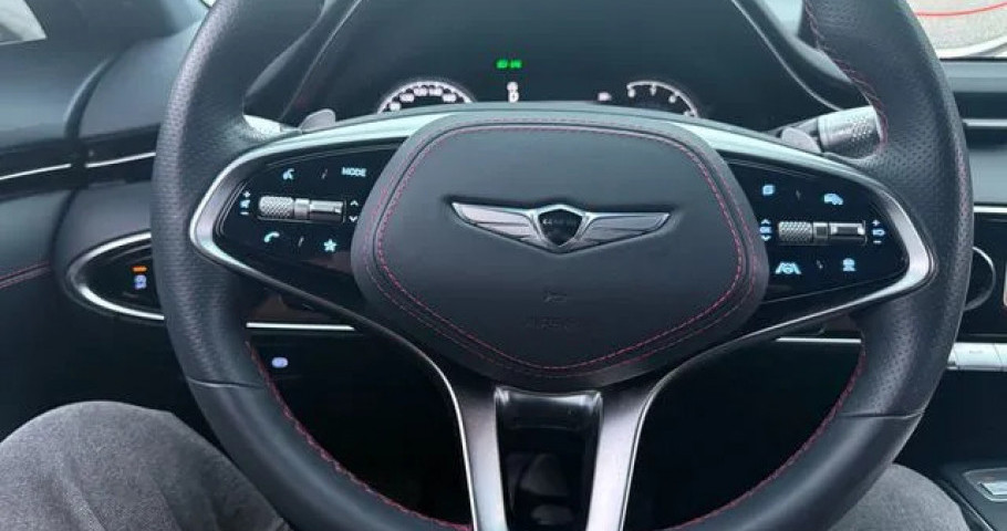 Genesis Gv70 