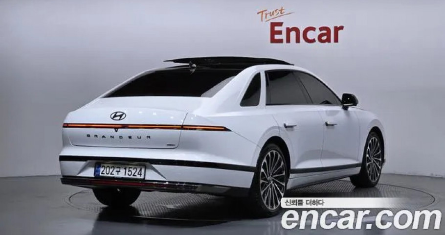 Hyundai Grandeur 