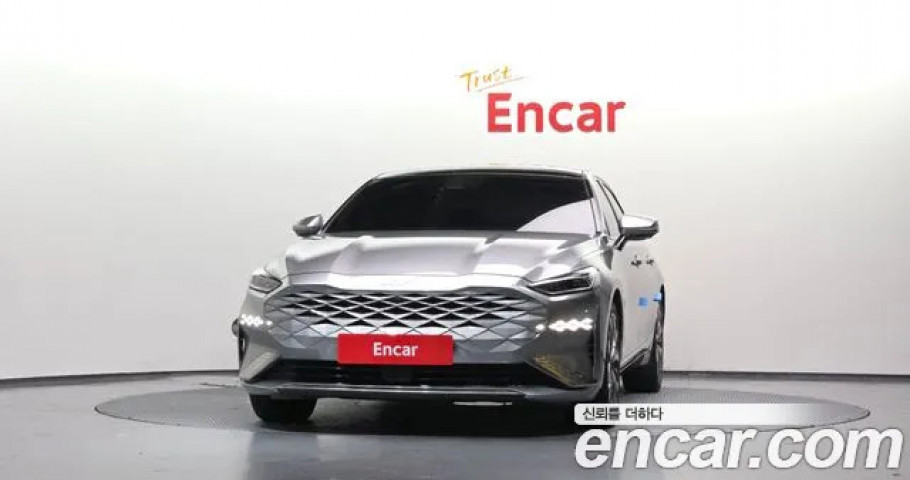 Kia K8 