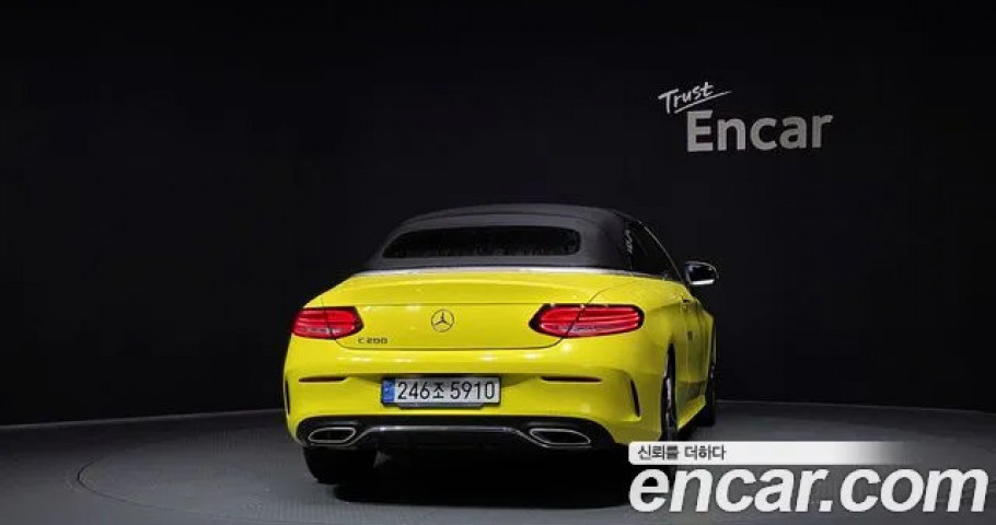Mercedes-Benz C-Class 