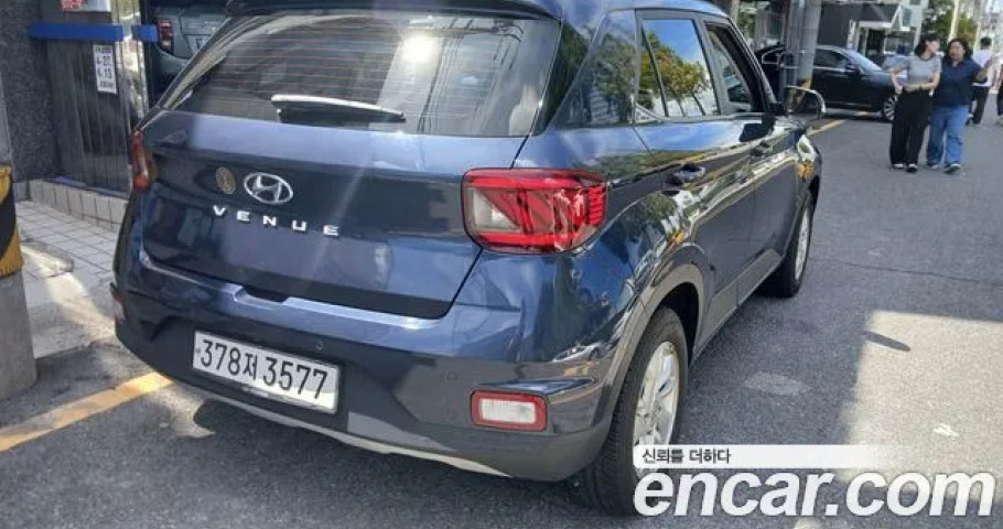 Hyundai Venue 