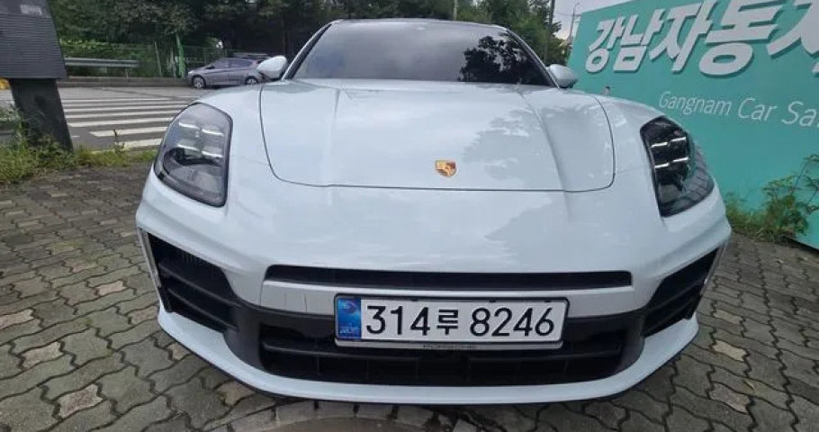 Porsche Panamera 