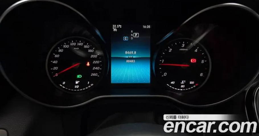 Mercedes-Benz C-Class 