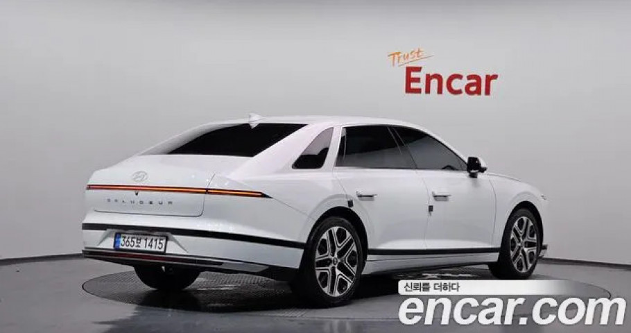Hyundai Grandeur 
