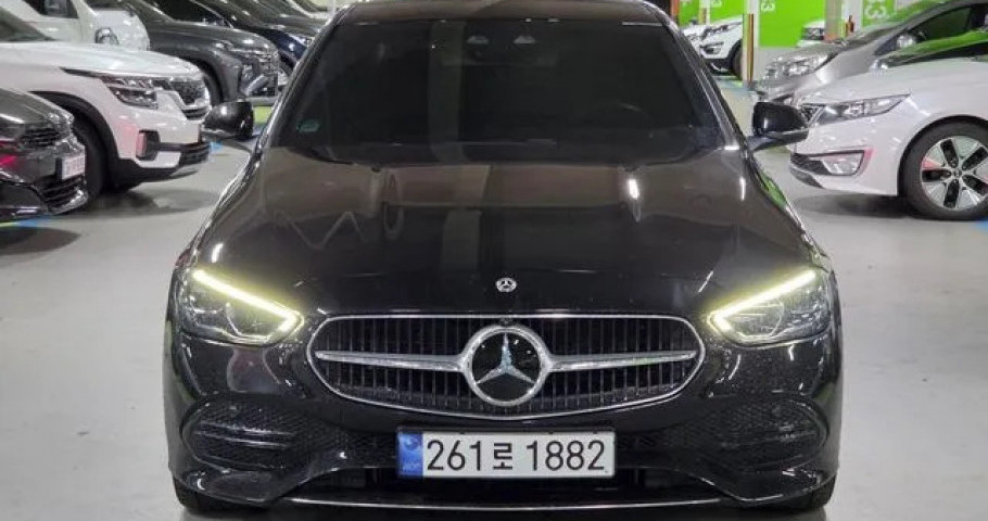 Mercedes-Benz C-Class 