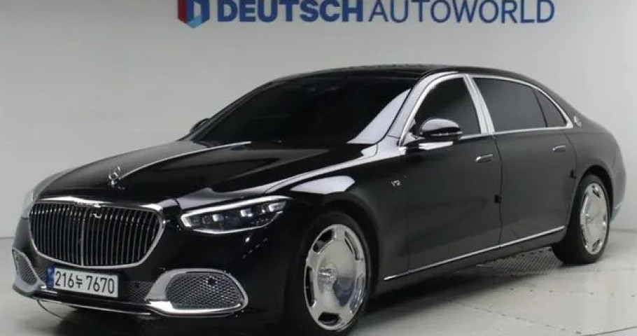 Mercedes-Benz S-Class 