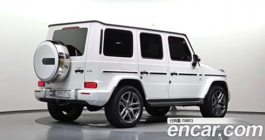 Mercedes-Benz G-Class 