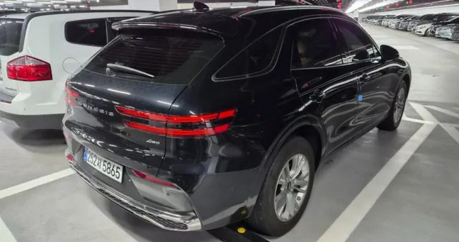 Genesis Gv70 