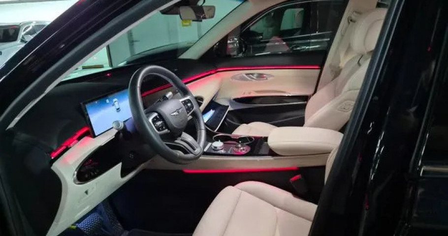 Genesis Gv70 