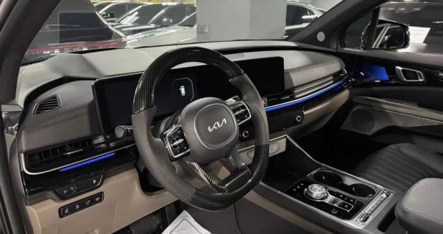 Kia Carnival 
