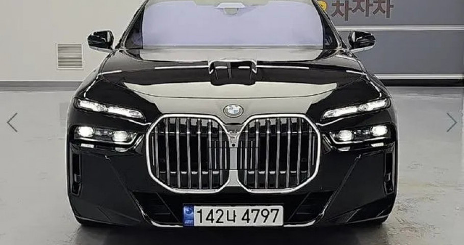 Bmw 7-Series 