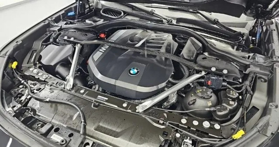 Bmw 7-Series 