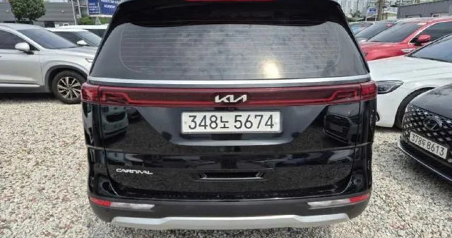 Kia Carnival 