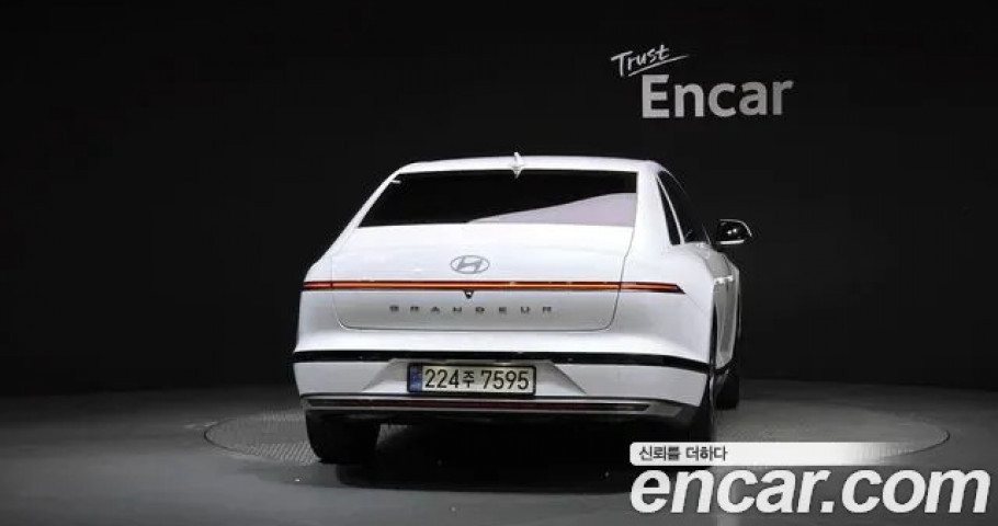 Hyundai Grandeur 