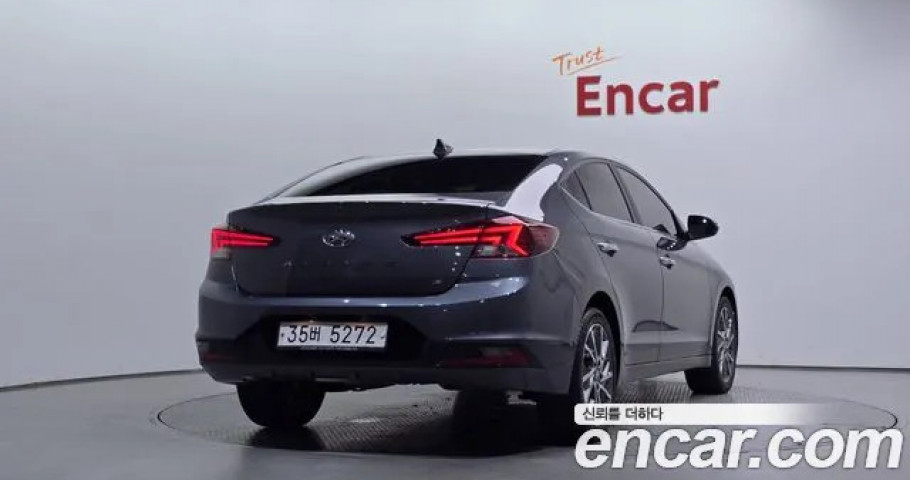 Hyundai Avante (Elantra) 