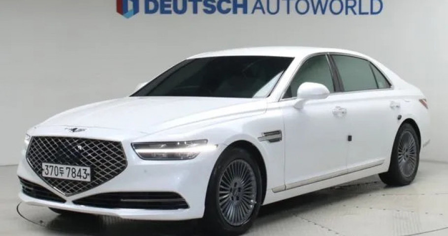 Genesis G90 