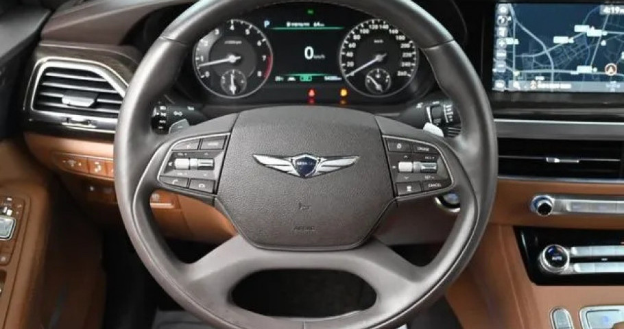 Genesis G90 