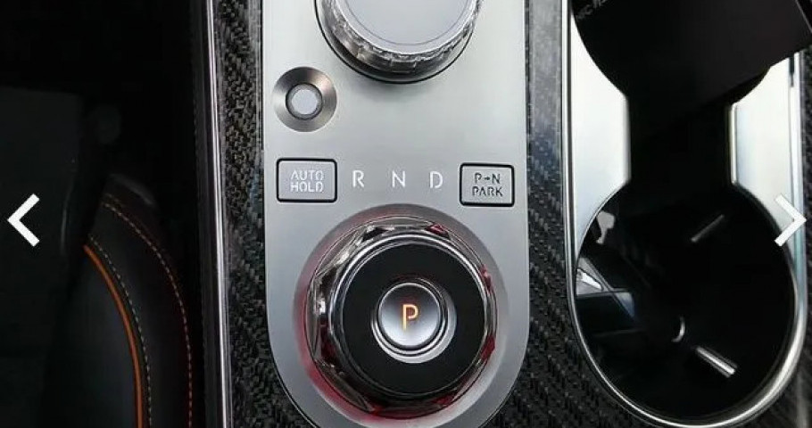 Genesis Gv70 