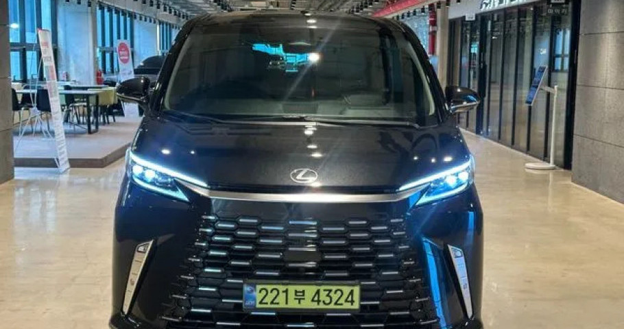 Lexus Lm 