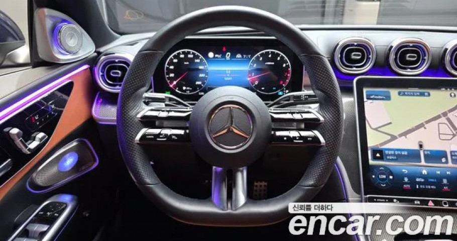 Mercedes-Benz C-Class 