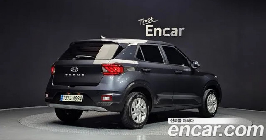 Hyundai Venue 