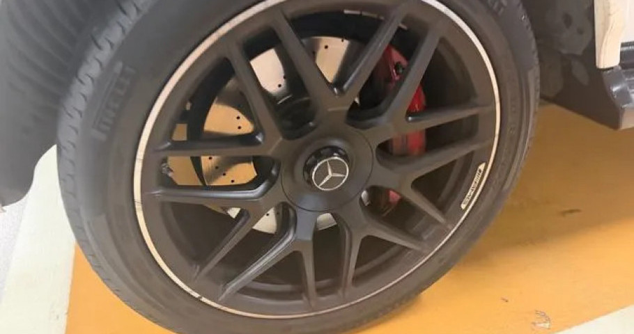 Mercedes-Benz G-Class 