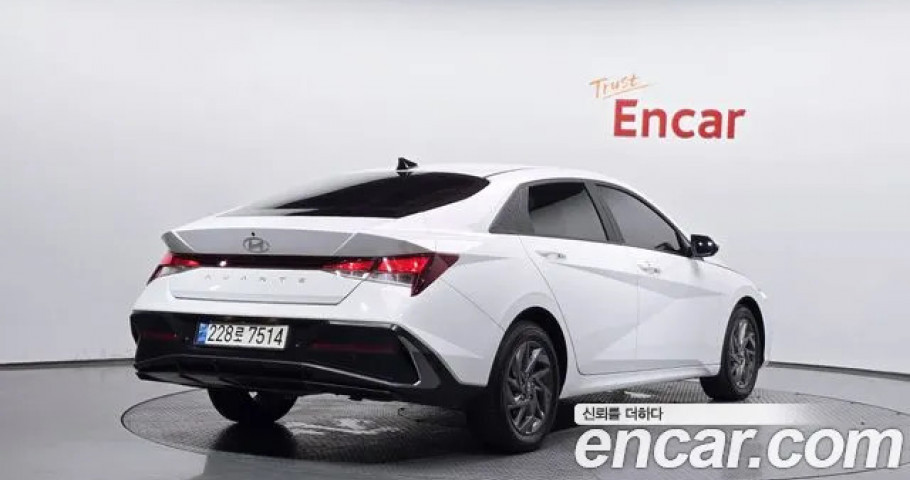 Hyundai Avante (Elantra) 