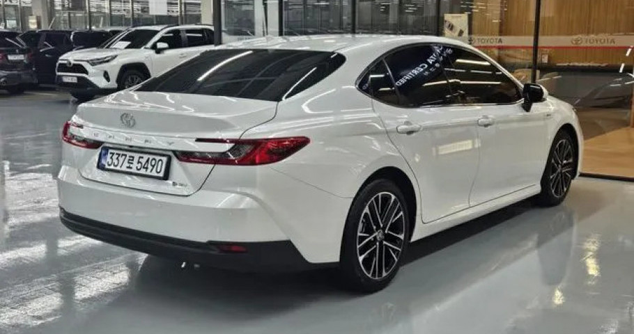 Toyota Camry 
