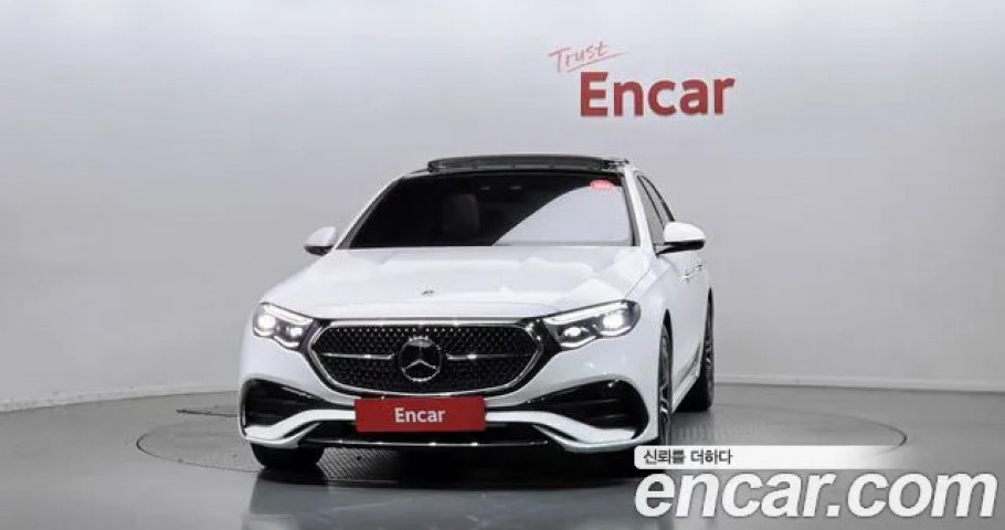 Mercedes-Benz E-Class 
