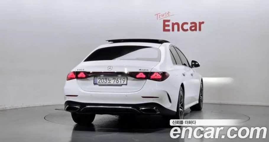 Mercedes-Benz E-Class 