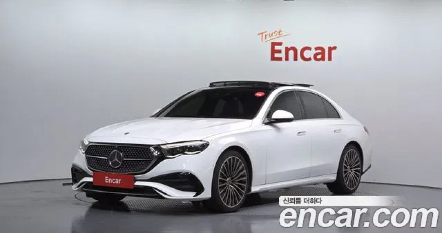 Mercedes-Benz E-Class 