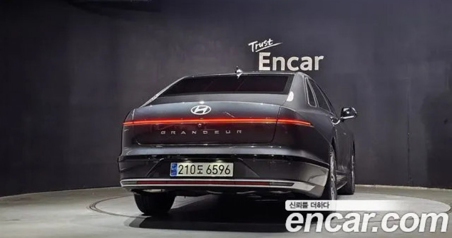 Hyundai Grandeur 
