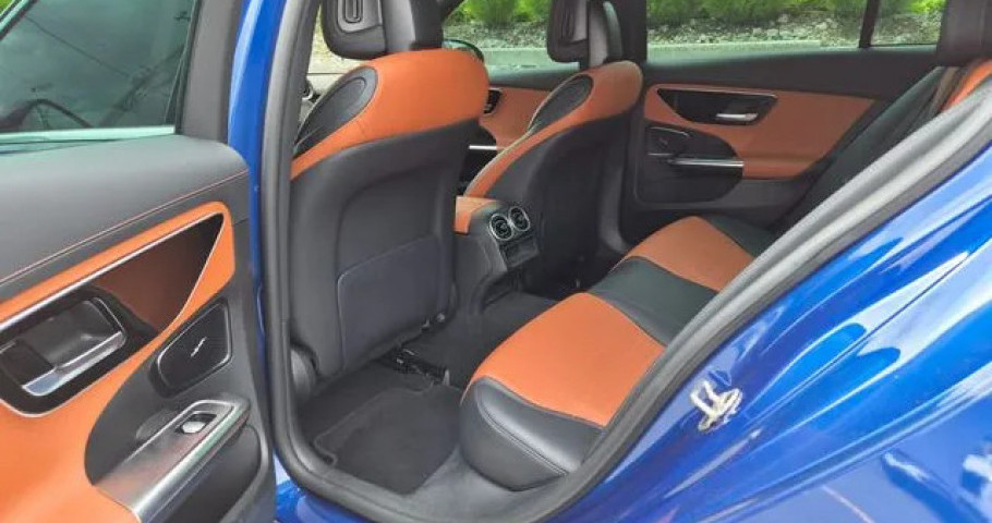 Mercedes-Benz C-Class 
