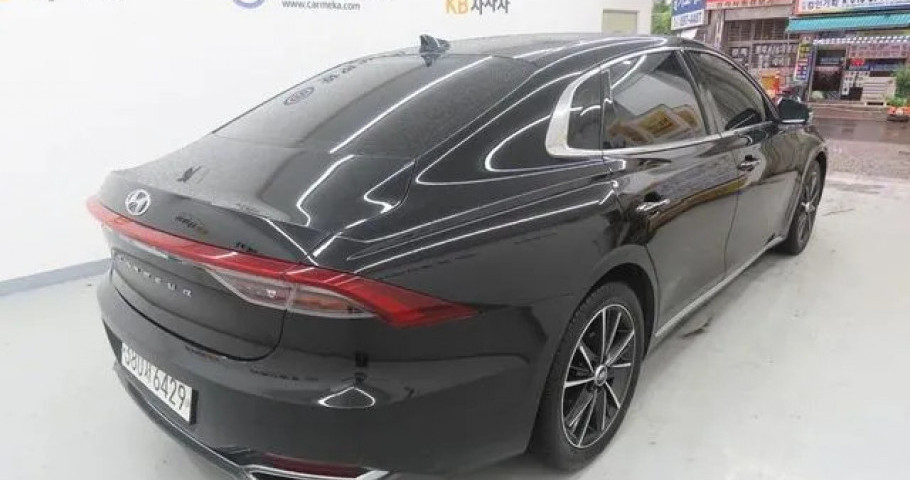 Hyundai Grandeur 