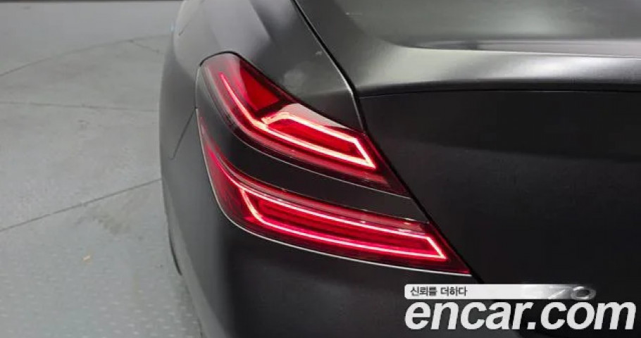 Genesis G70 