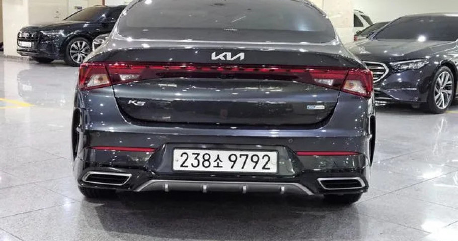 Kia K5 