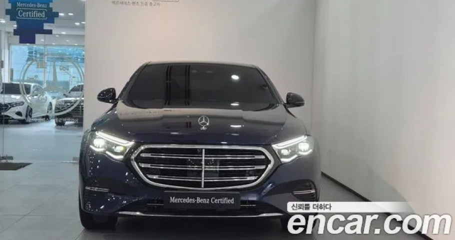 Mercedes-Benz E-Class 