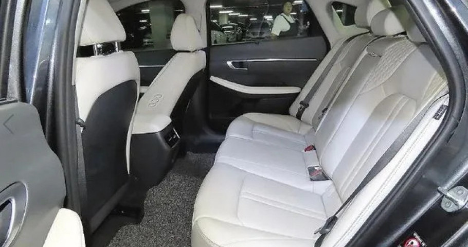 Hyundai Sonata 