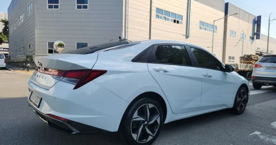 Hyundai Avante (Elantra) 