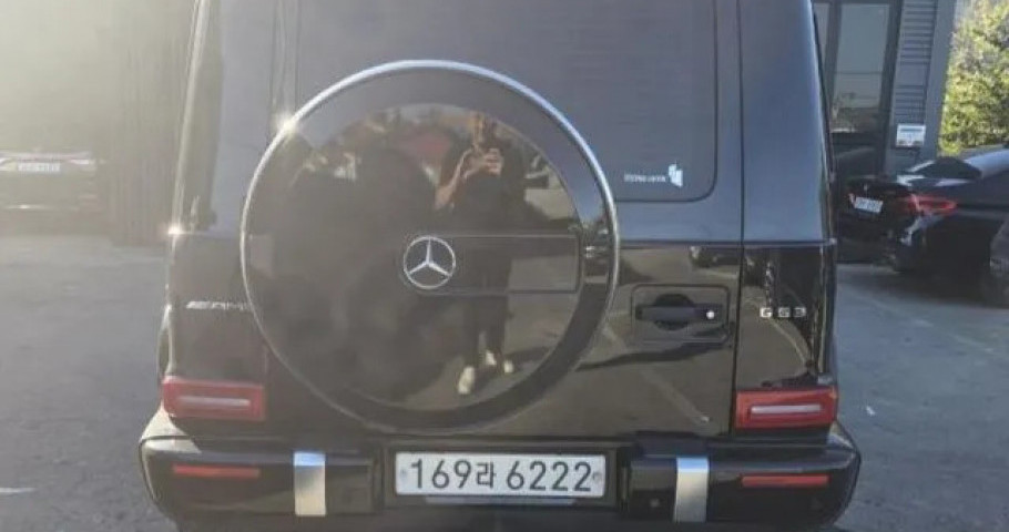 Mercedes-Benz G-Class 
