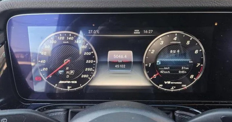 Mercedes-Benz G-Class 