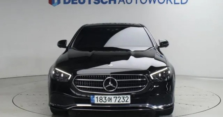 Mercedes-Benz E-Class 