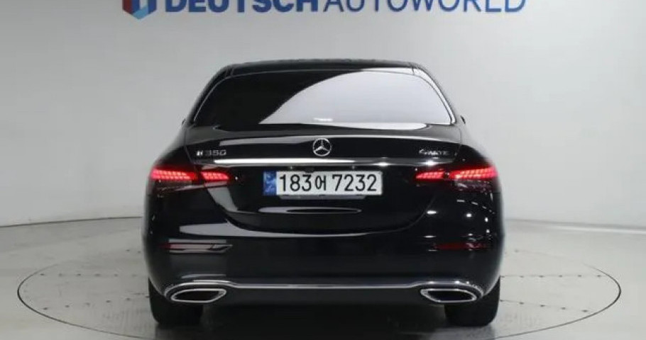 Mercedes-Benz E-Class 