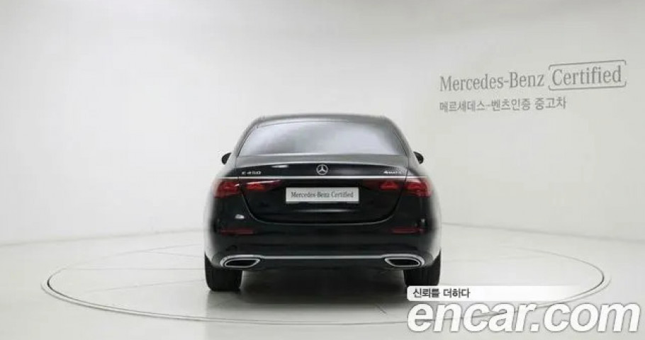 Mercedes-Benz E-Class 