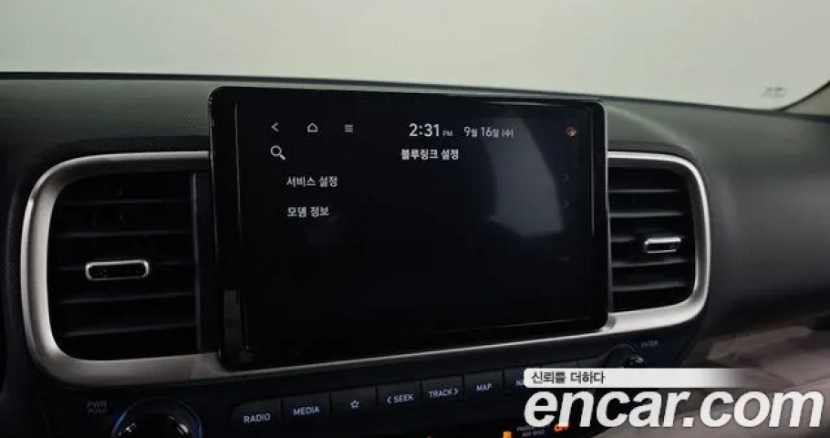 Hyundai Venue 
