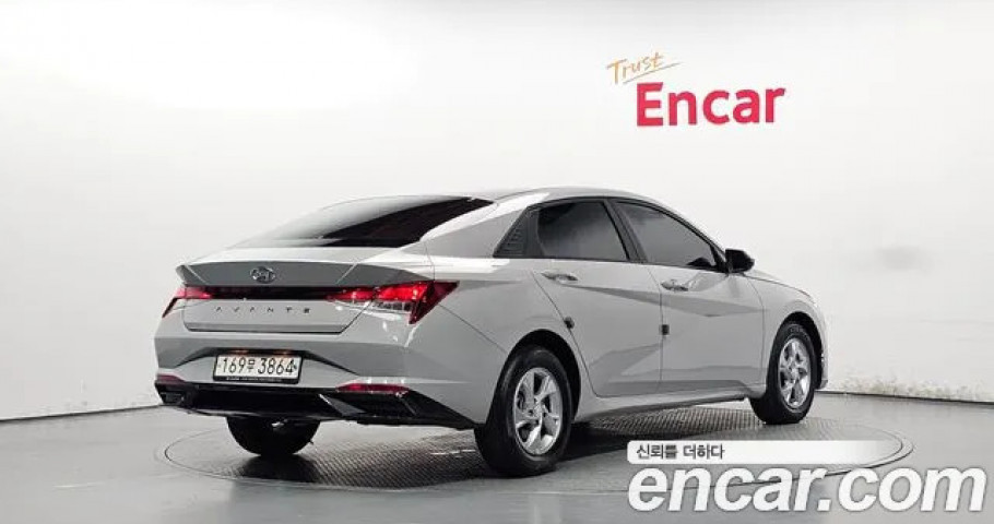 Hyundai Avante (Elantra) 