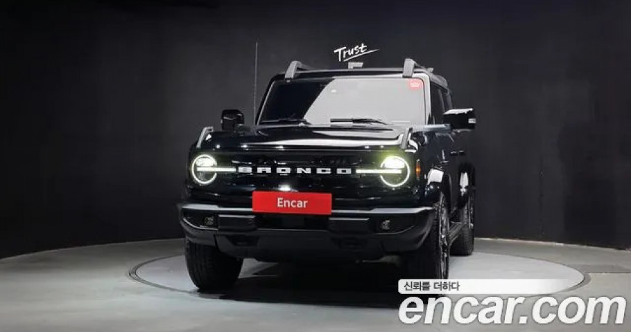 Ford Bronco 